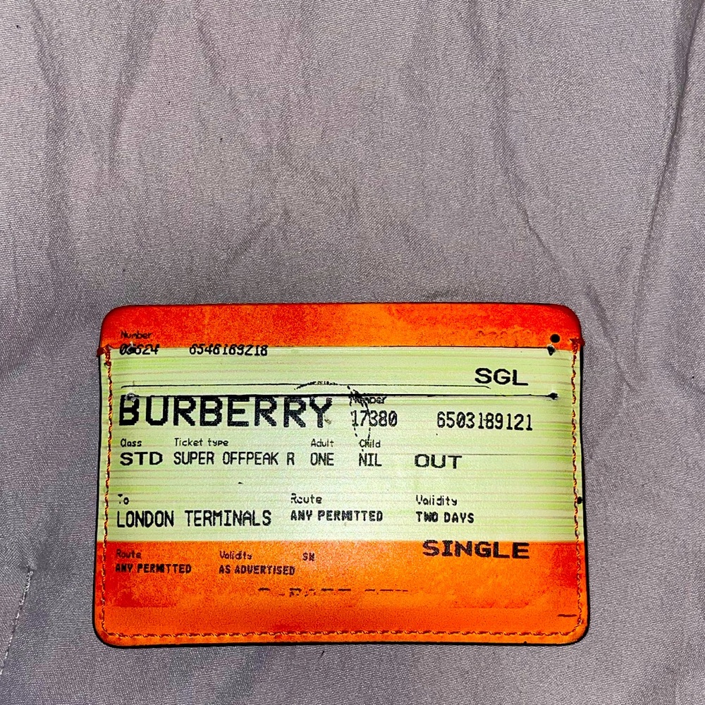 Burberry CardHolder